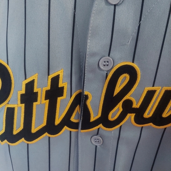 Roberto Clemente Pittsburgh Pirates Gray Pinstripe. NEW - Picture 8 of 8